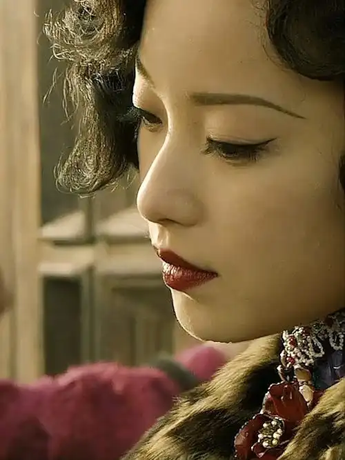 旗袍人人穿唯倪妮最是风情卓越