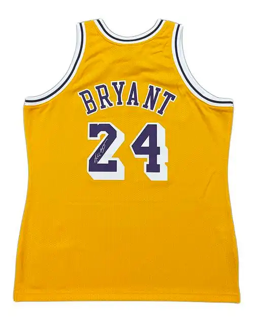kobe科比亲笔签名 湖人24号球衣 60周年复古 含证书收藏 au球员版
