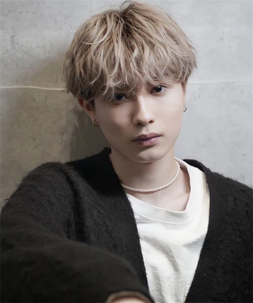 睡不醒的空气烫弧度,少发量细软男生烫发必选,柔软