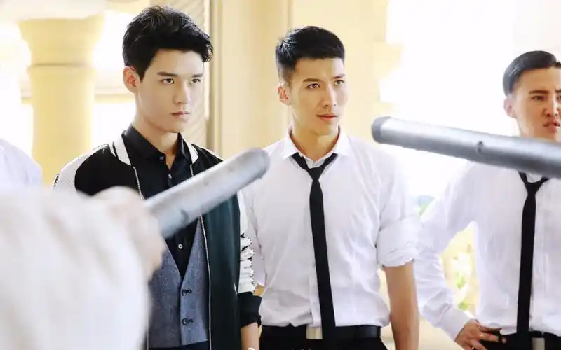 盛势国际版21纵耀cut花痴小妖儿护夫模式开启超清1080p第二季