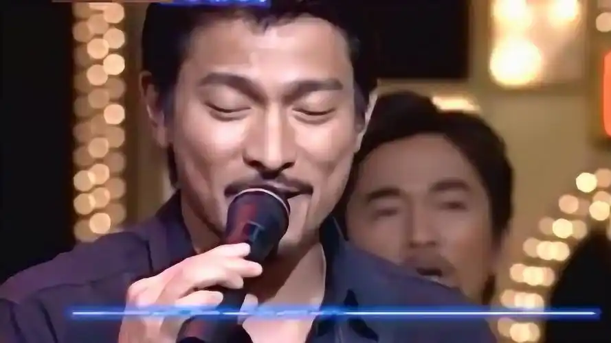 2000年帅气又有个性的天王刘德华 留着胡须上综艺节目_腾讯视频