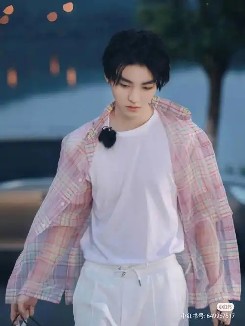 王俊凯帅爆的照片