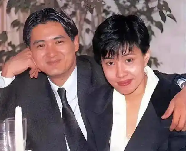 周润发首度回应捐款门,称自己并不愿意这么做,是妻子一手操办