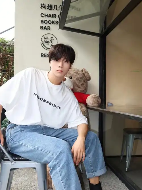 韩系穿搭分享男生夏季简约穿搭