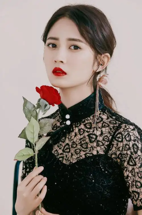 本楼图频想到哪儿贴哪儿,欢迎在评论区分享你心中最美的陈钰琪 陈钰琪