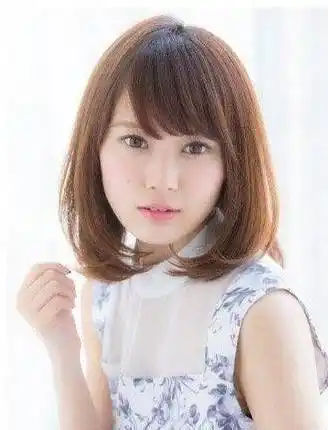 女生斜刘海发型图片 轻松助你修颜又减龄|脸型|中长发|卷发|梨花头