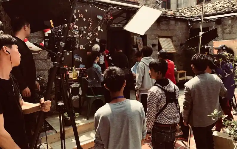 电影《石头会唱歌》剧组现场,期待各位探班哦