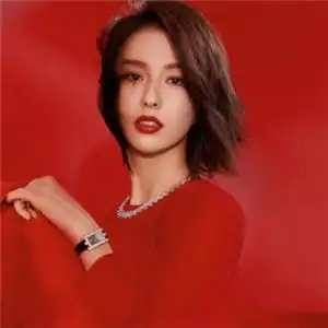 佟丽娅最新头像 美女明星佟丽娅红色调写真图片