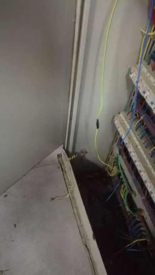 动力配电柜接地跨接断开