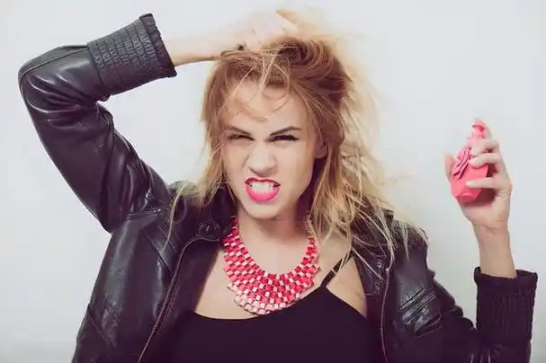 你有没有出现过头皮痒得抓狂?