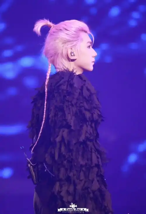 王源染了粉发##王源粉色小啾啾