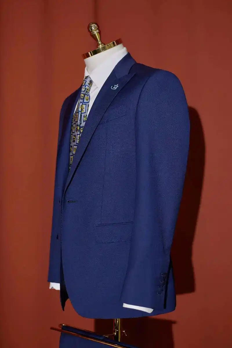 回复 惠州西装|壹製西服定制 粉丝 113 获赞 278 关注 推荐:臧蓝色