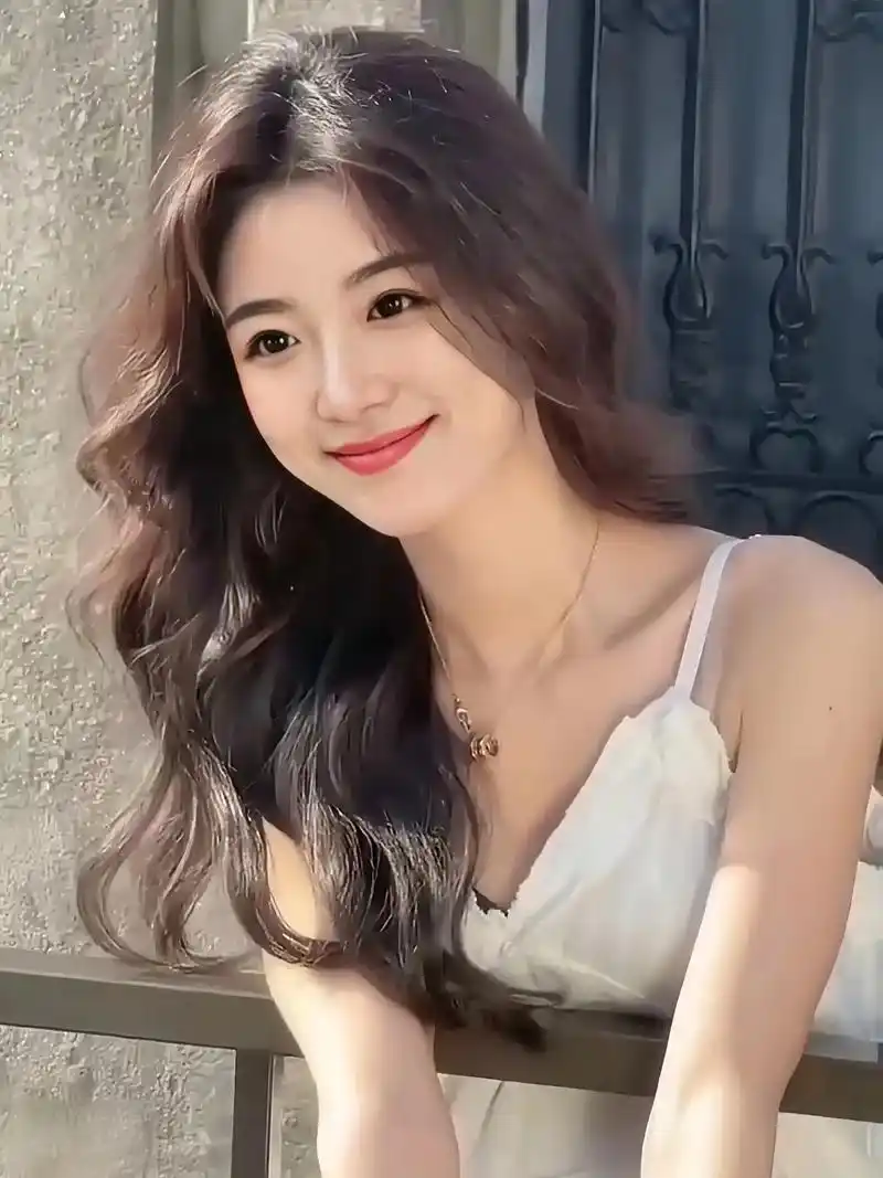 抖音图文来了 #好看的小姐姐 #美女 #妩媚女神风情万种  - 抖音