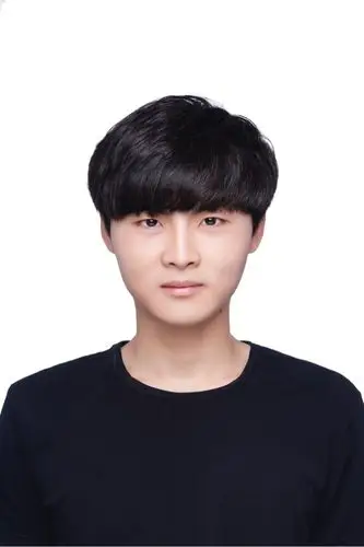 今天刚拍的大头证件照! .分割线.