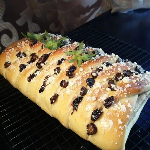 小居幽兰做的蛋糕夹心面包