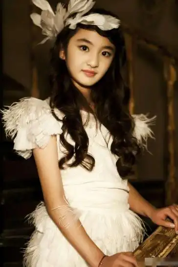 小时候追过的童星:李小萌结婚了 杨紫恋爱了