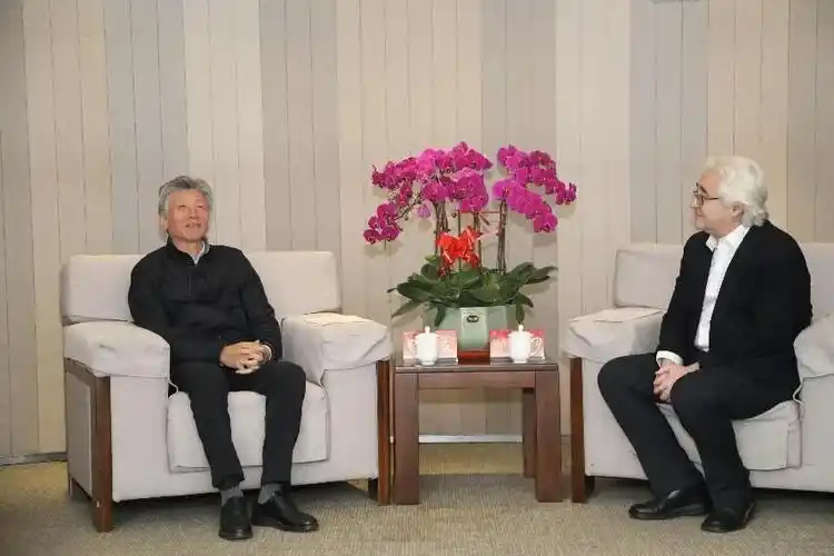 2023年2月17日,新疆艺术学院院长莫合德尔·亚森一行来访中央美术学院