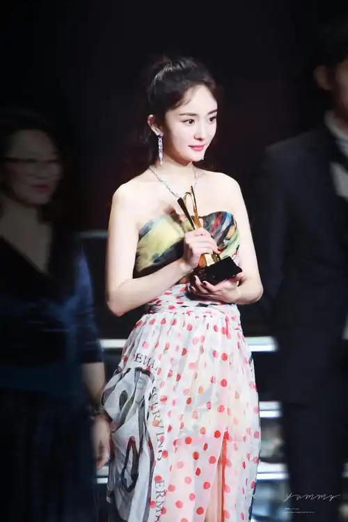 杨幂 第十五届mahb年度先生盛典-堆糖,美好生活研究所