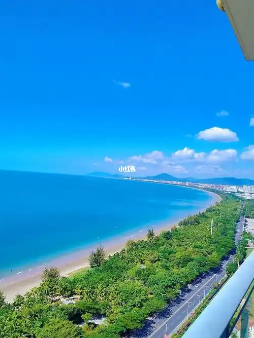 三亚湾一线海景房