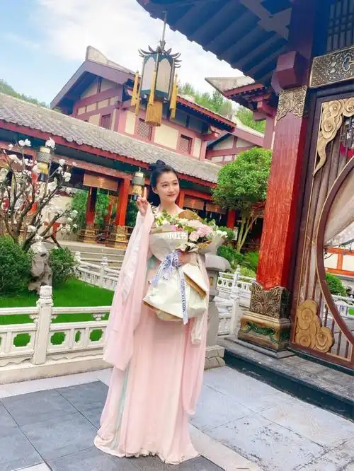 关晓彤侯明昊我就是这般女子幕后花絮