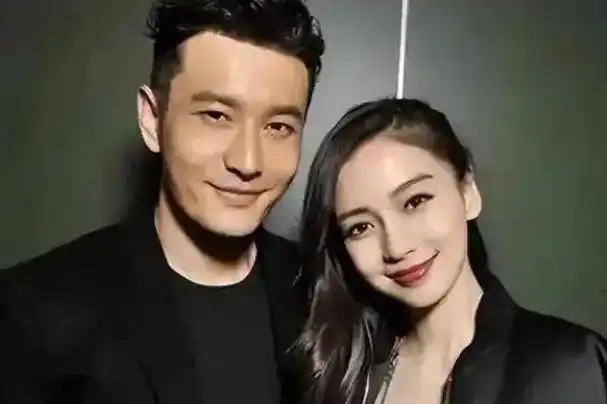 35岁杨颖偶遇曝光:520带孩子参加活动,背影惊艳引直呼