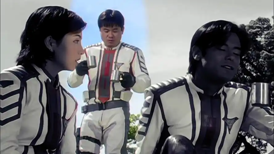 迪迦奥特曼:掘井太难了,天天被欺负,还要搞笑担当