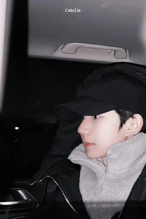 王源超话    61 95 91壁纸    #王源看我们如何相遇vlog