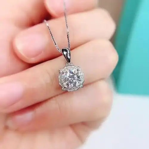 莫桑石吊坠 女款吊坠项链 钻石吊坠 d色fl净度莫桑钻吊坠过测钻笔