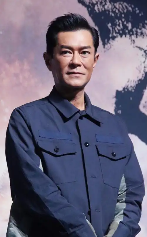 古天乐颜值崩塌出席活动被嘲脸僵似三星堆面具精修后似蜡像