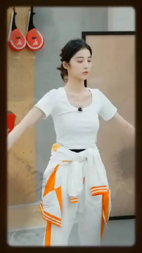 万鹏 一把破剑舞出了大师感