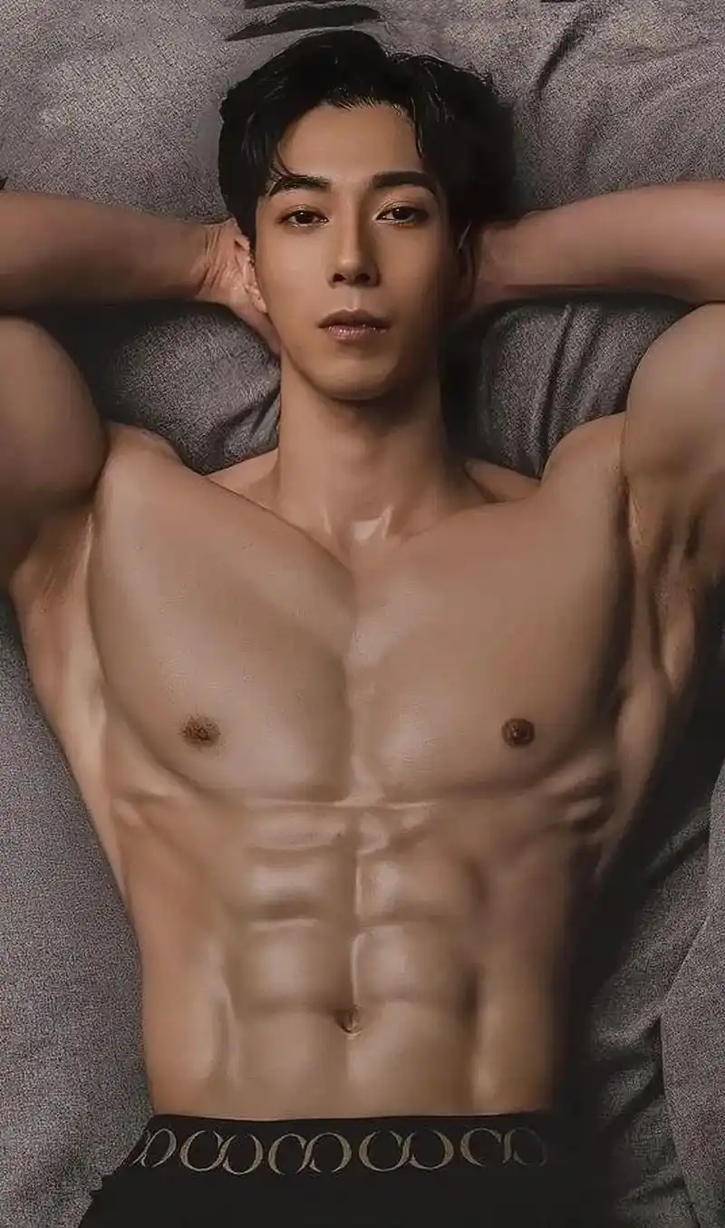 肌肉帅哥 主页帅哥更精彩.#韩国帅哥 #肌肉男 #腹肌 #健 - 抖音