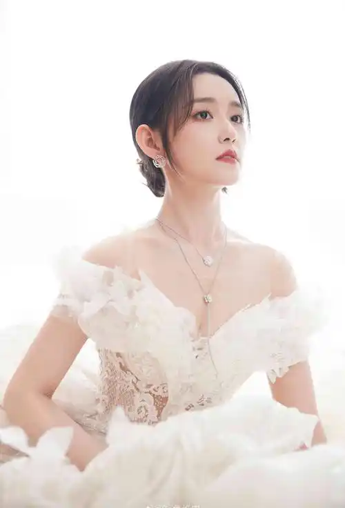 而且,蒋依依的身材也是非常赞的.返回搜狐,查看更多