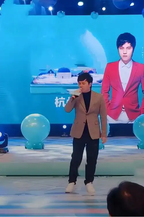 "从红到发紫到无人问津"的6位歌手,有人没钱买房有人被骗千万|郑源