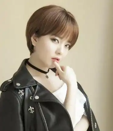 女学生短发有哪些发型女中学生短发发型怎么扎好看