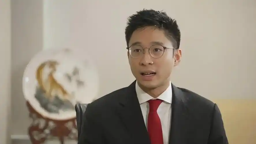 梅西缺赛风波再发酵,霍启刚发出质问之后,弟弟霍启山也发声了_腾讯