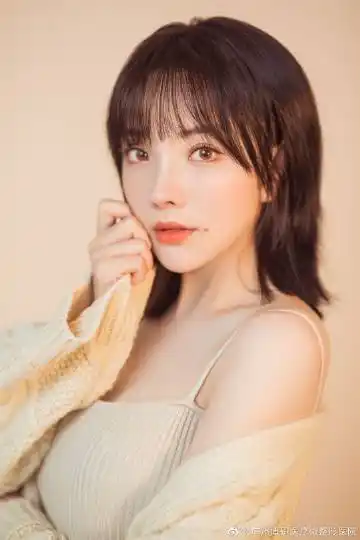 更多 a 微关系 她的关注(310) 颜值摆渡人 薇拉摄影旅拍三亚店 灶妈子