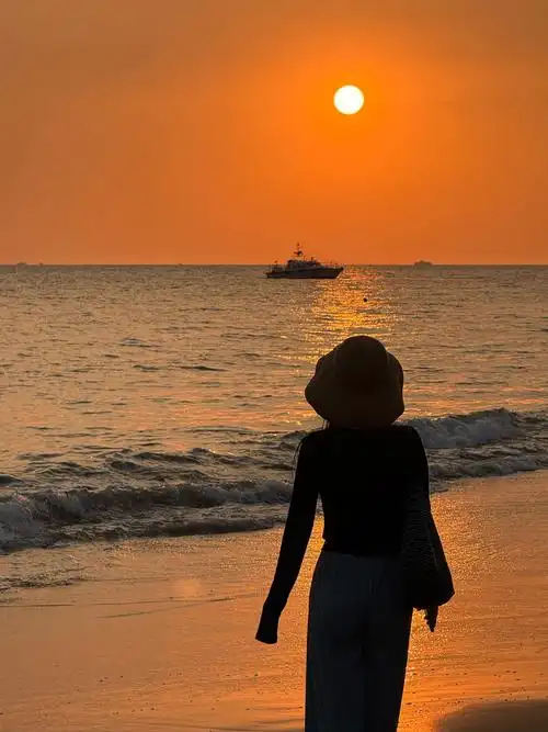 分享治愈系风景 #日落沉溺于橘色的海