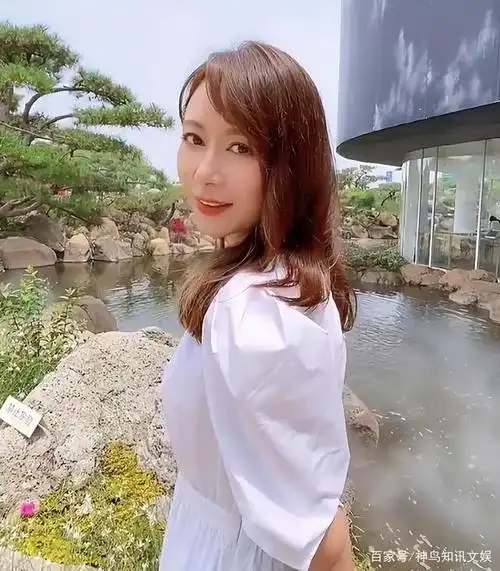 近日,演员张恒在社交平台上晒出一段视频,分享夏日美照,其近况引发