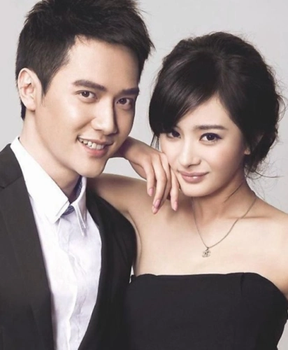 杨幂离婚后与冯绍峰再同框见面就90度鞠躬网友真放得下