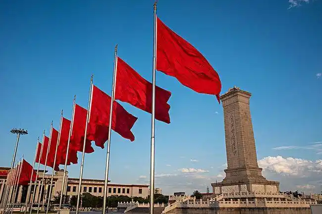 百年初心映党旗·人物篇 | 瞿秋白:为大家辟一条光明的路