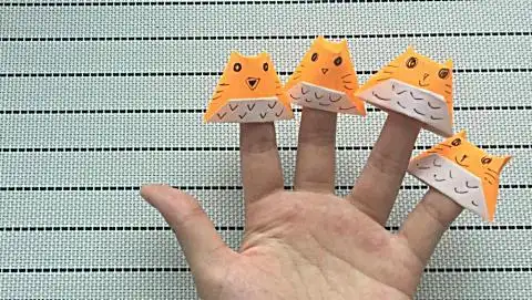 折纸教程小姐姐教你折龙猫 手指套  戴在 手指上 玩得不亦乐乎