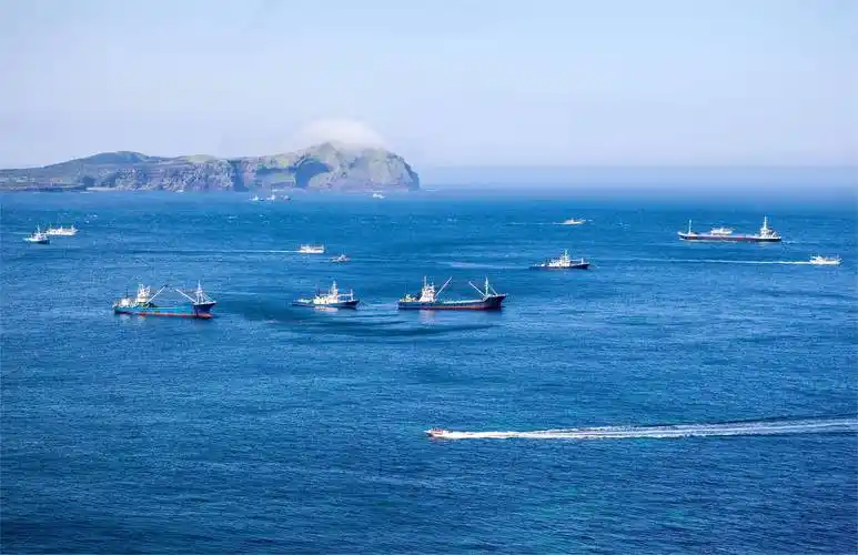 temu烧钱"攻塔",亚马逊成功"守家"|深度_shopify_业绩_北美