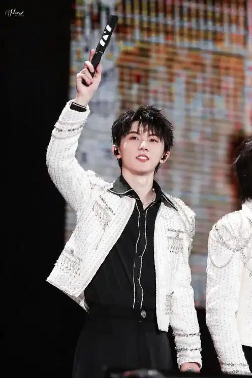 马嘉祺风花雪月饭拍##全能音乐人马嘉祺