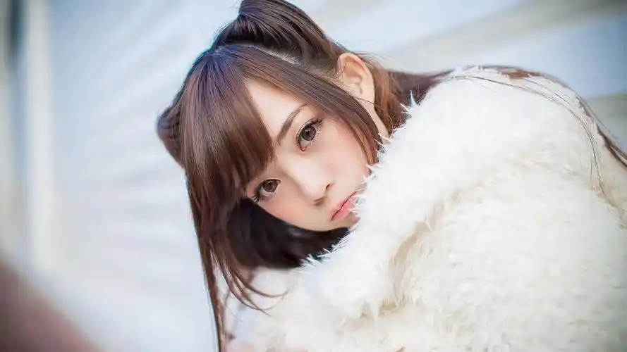 丰满爆乳美女图片性感美女私房照片