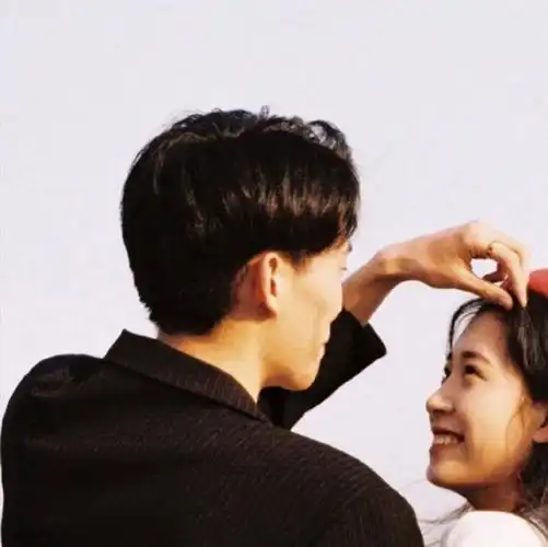 情侣头像精选真人情头超甜且文艺情话文案