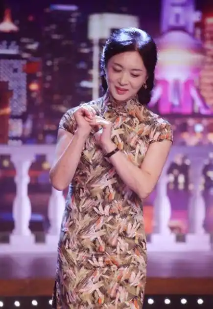 金星从来不会将自己的这段经历藏着掖着,而是大方展示出来.