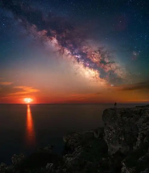 星河入梦:50张夜空下的照片,如梦如幻