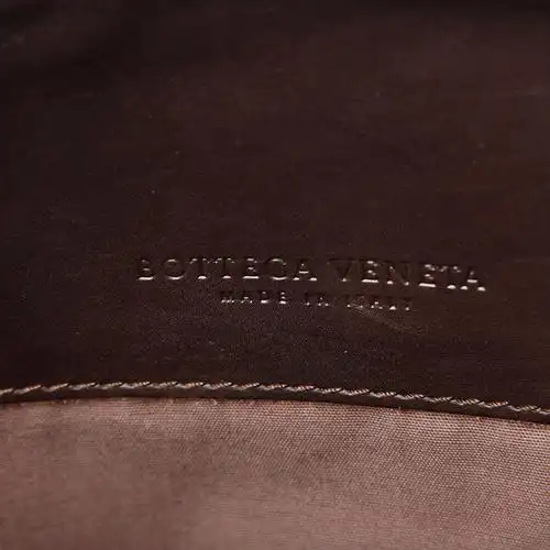 bottega veneta(葆蝶家) 深咖色皮质斜挎包