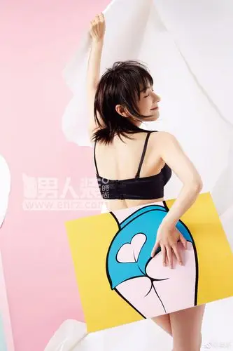 都说吴昕变得时尚了,究竟怎么做到的,想知道