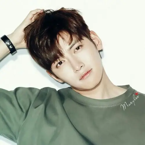 韩潮男星池昌旭头像集